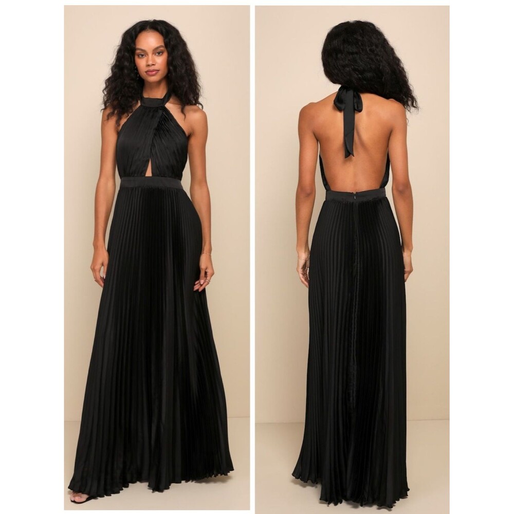 Lulus Midnight Moves Black Pleated Satin Cutout Halter Maxi Dress Size Small NWT